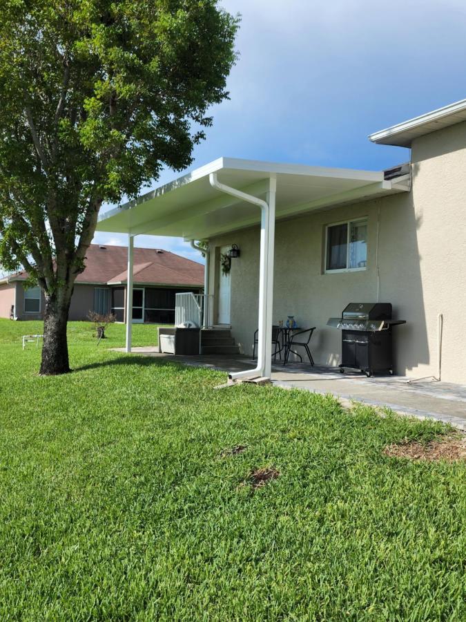 Quails Nest Hotel Cape Coral Exterior photo