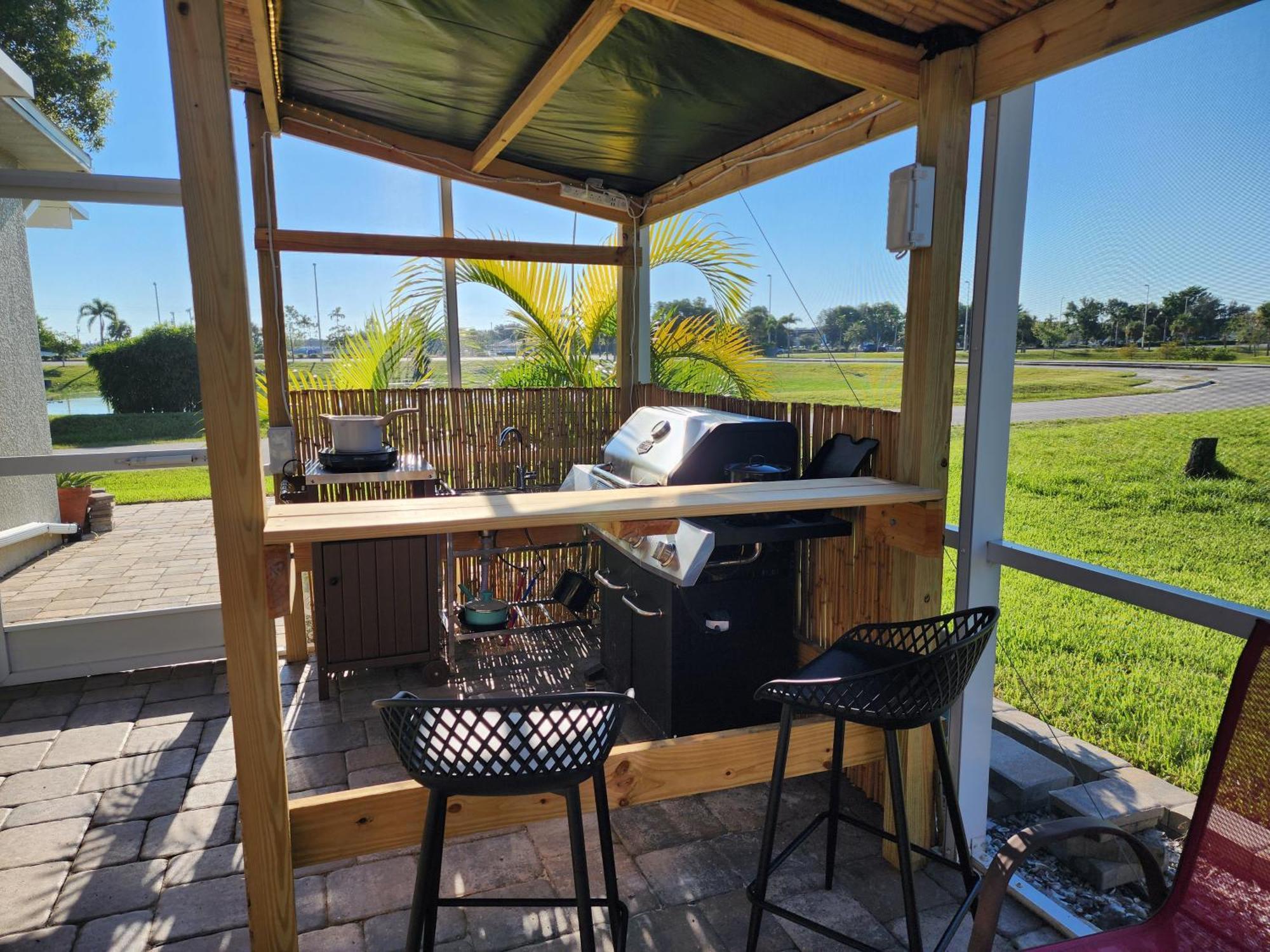 Quails Nest Hotel Cape Coral Exterior photo